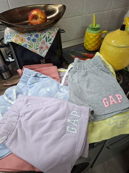 Bermude si pantaloni scurti GAP mas 140-146