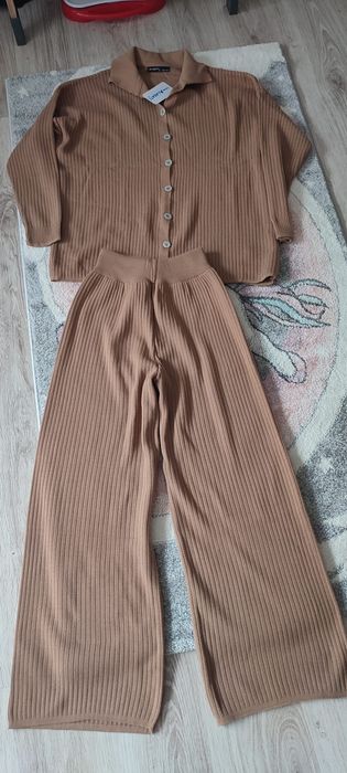 Compleu pentru damă