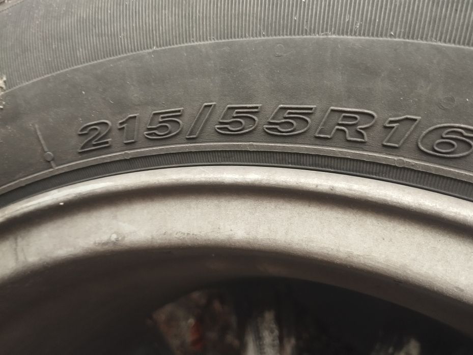 Vând 4 roți Ford Focus