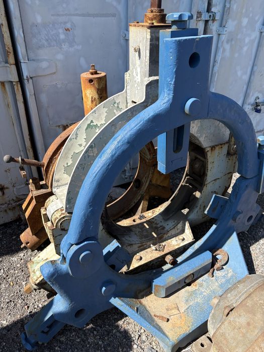 Продам люнеты на токарные станки