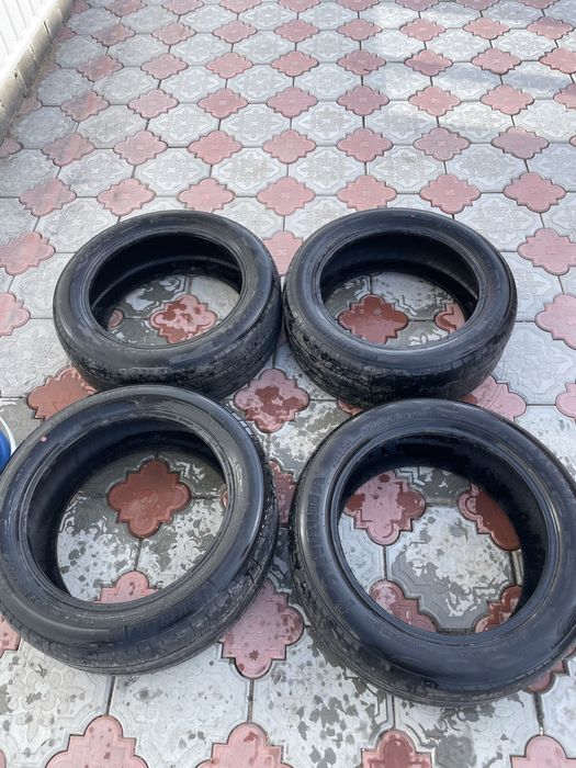 Шины летние 215/55/17