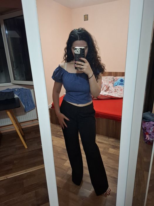 Pantaloni eleganți  (marimea 38)