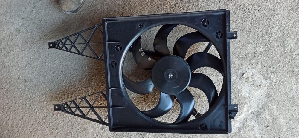 Диффузор радиатора