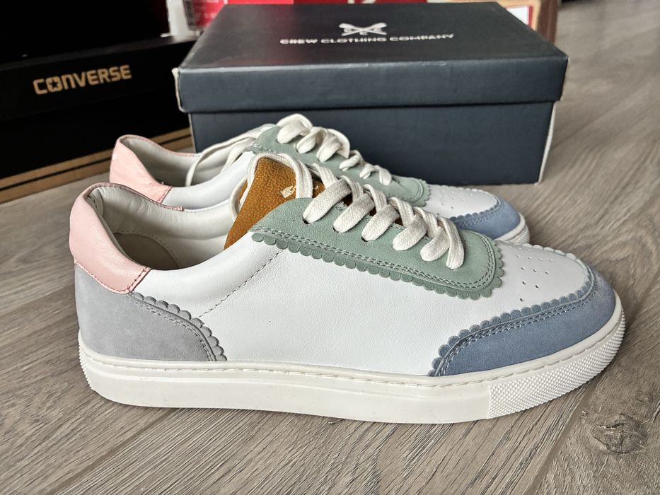 Converse Nike Adidas маратонки кецове Vans Esprit