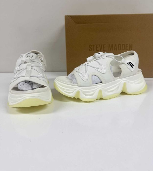 Steve Madden Chivalry