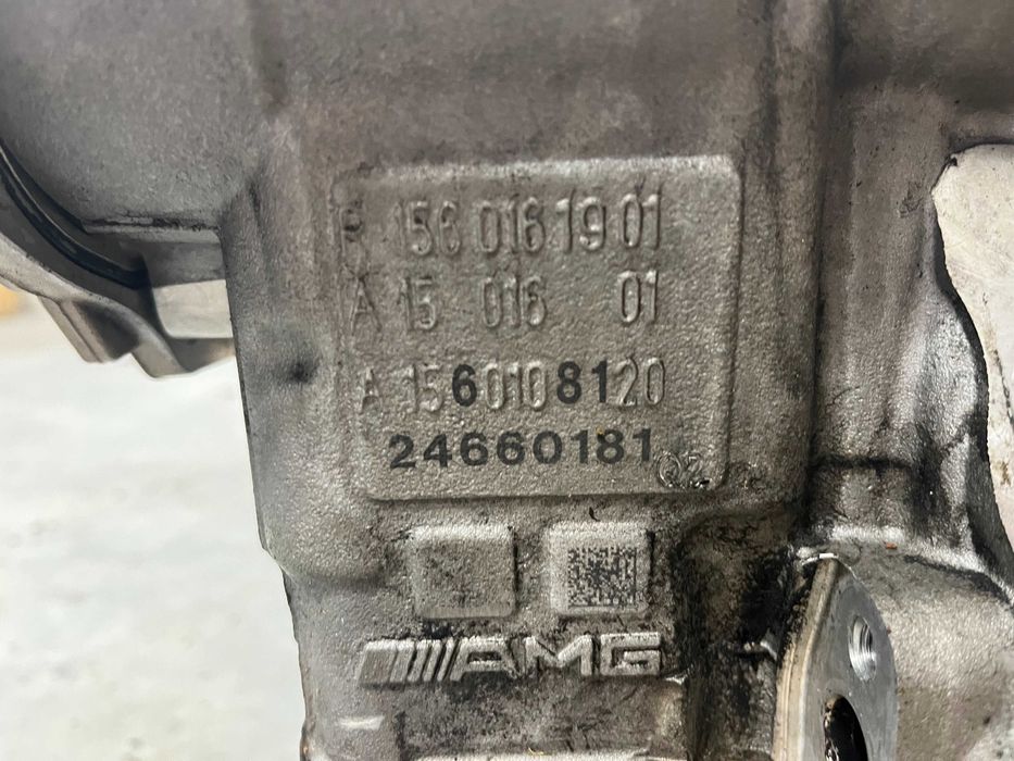 Лява цилиндрова глава M156 6.2 V8 63 AMG 63AMG E63 ML63 Cl63 CLK63