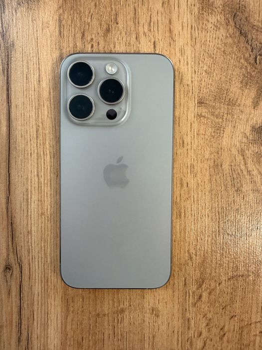 Продам Iphone 15 pro 128gb