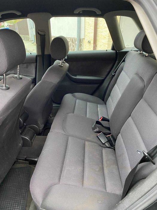 Pentru RABLA / dezmembrari Audi a3; 1,6 benzină, 2001.