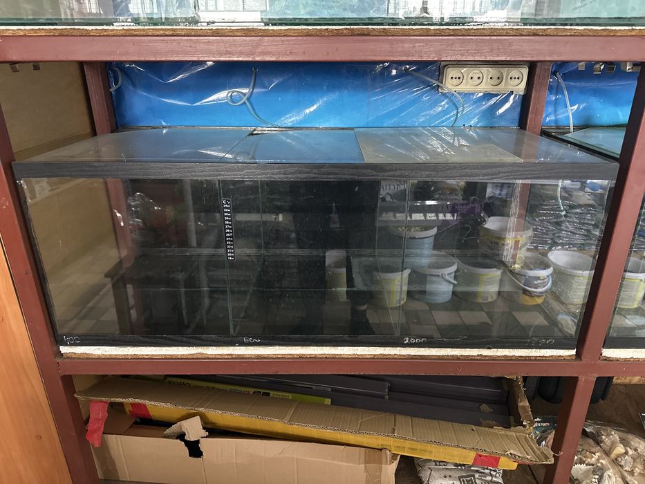 Аквариумы б/у срочно