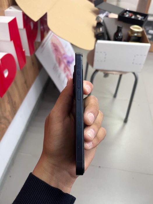 Iphone  15 pro 128gb akkum 83