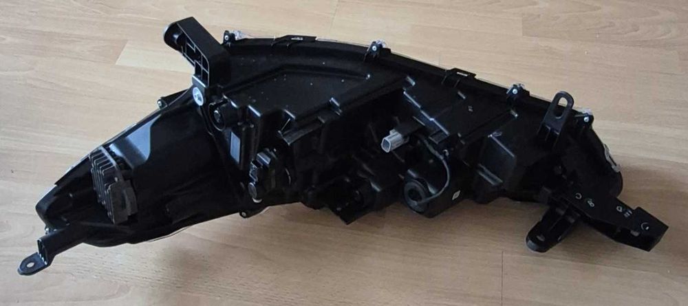 Far dreapta Toyota Corolla Cross