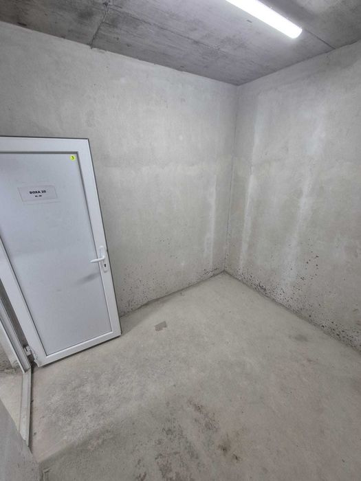 Inchiriez BOXA DEPOZITARE 6,5mp in Pipera (Ivory Residence) / Acces non-stop / Acces Lift