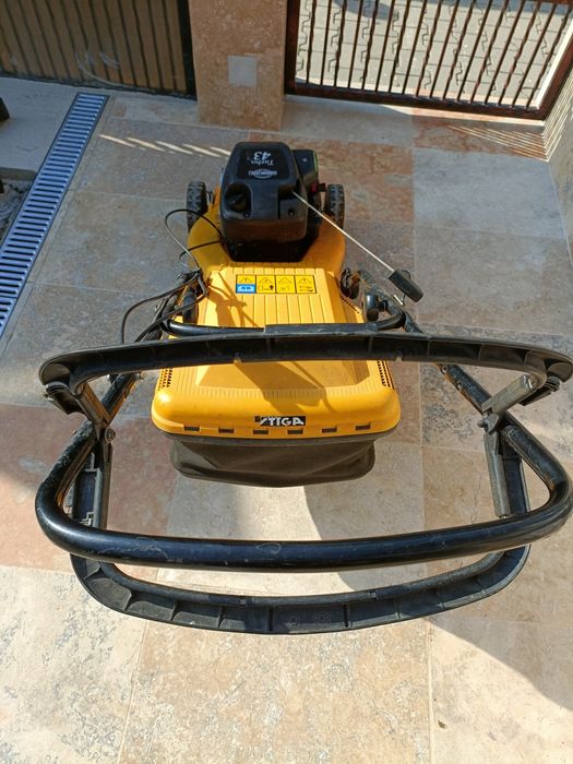 Masina tuns iarba ,gazon STIGA briggs straton benzina