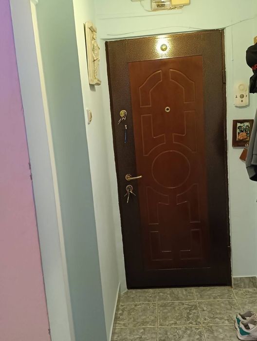 Apartament 2 camere de vanzare