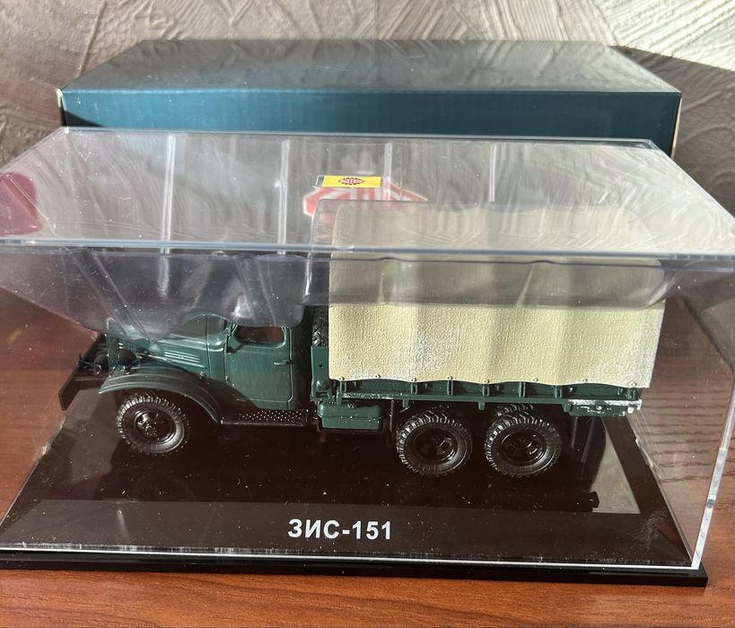 Коллекционные масштабные модели  1:43