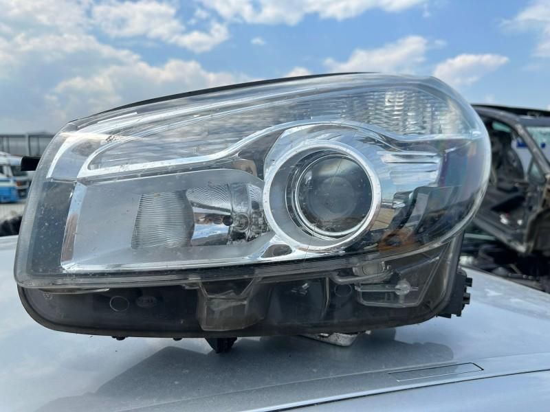 Far stanga xenon Nissan Qashqai facelift (2010-2013) [NJ10] 26060-BR63A