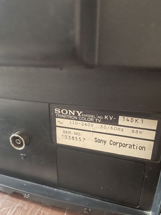 Перфектен телевизор   Beko 14’и друг Sony 14’