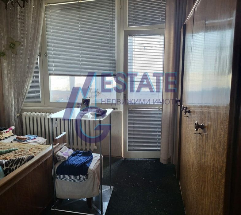 Тристаен апартамент в гр. София, жк. Красна поляна 3