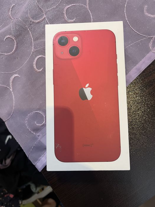 Ipfon 13 128g  Червен  може и бартер за нов модел