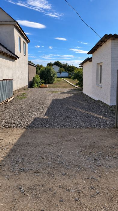 Продаётся дача (загородный домик)