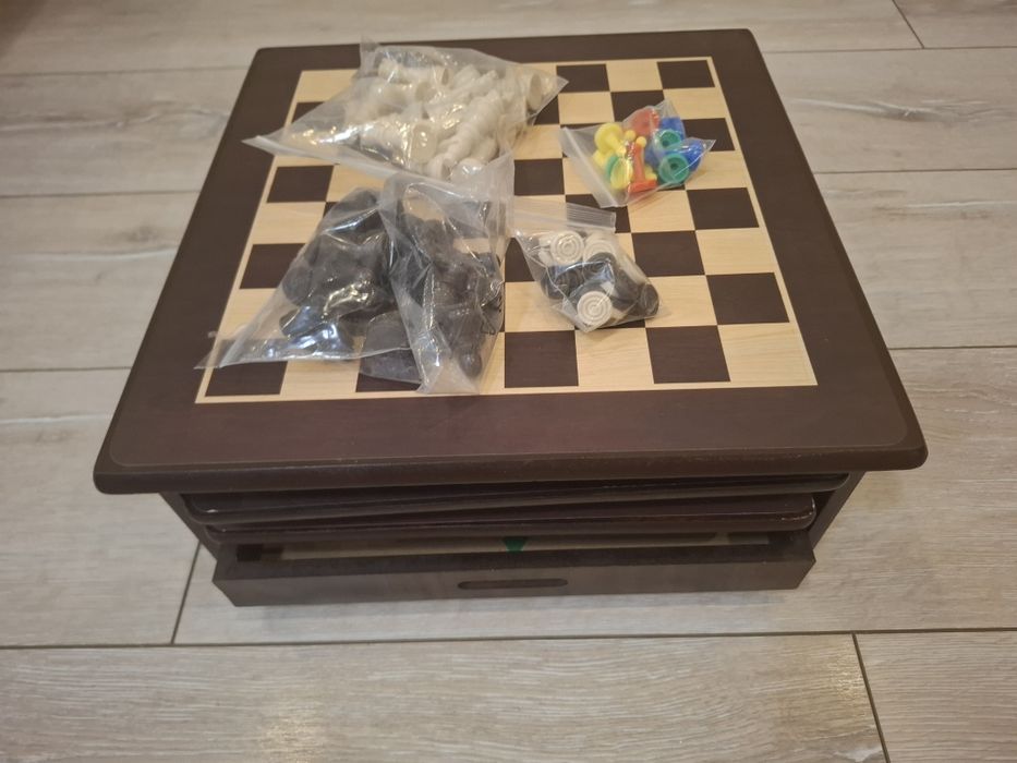 Детска занимателна игра