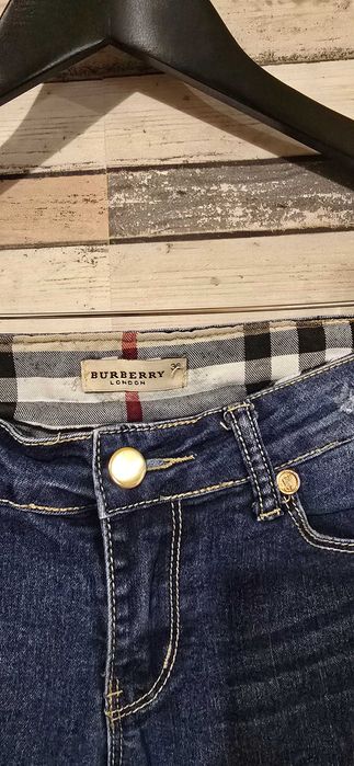 Burberry S- дамски дънки (А-98)