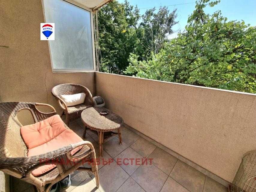 Продава се Тристаен апартамент в Русе, Възраждане - 97 кв.м за 2042 €/кв.м - Снимка #8