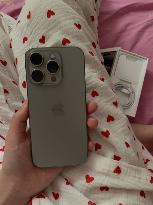 iPhone 15pro с гарантией