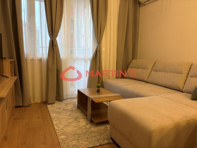 2-стаен в София-Банишора площ 70 цена 700