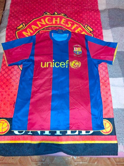 Спортни тениски на известни отбори