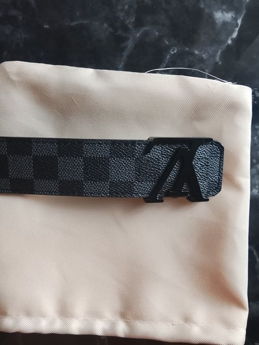 curea louis Vuitton originala neagra