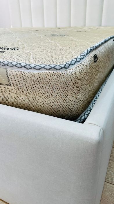 Двухспальный кровать