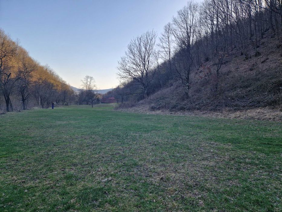 Teren intravilan de vanzare