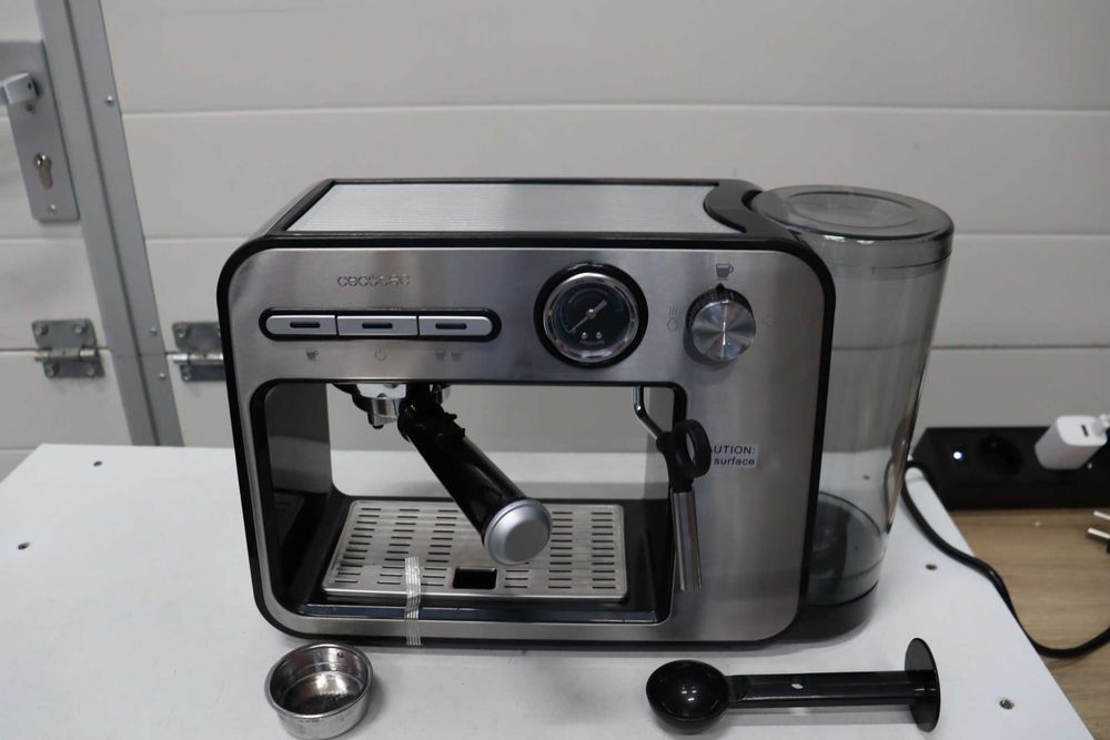 Cecotec Espressomaschine Power Espresso 20 Square Pro, 1450W, 20 бара, , 1 литър, Термоблок, изпарител, 2 чаши за кафе, тава за затопляне на чаши