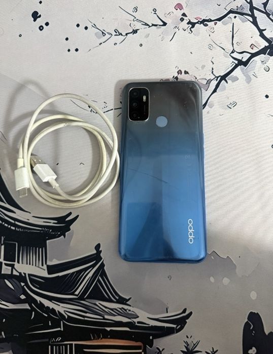 Срочно продам телефон