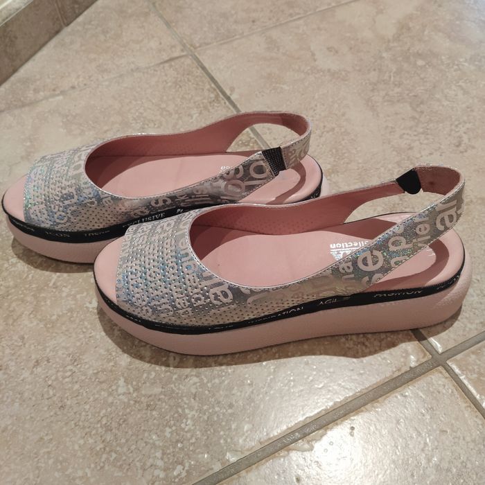 Летни сандали номер 38