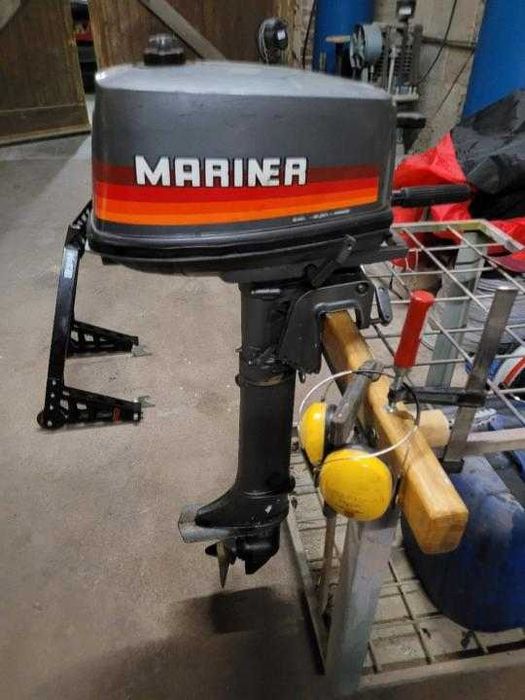 Motor barca 4 cp si Elice rezerva 2-4 cp Mercury Suzuki Honda Yamaha