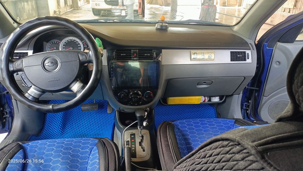 Продам Лачетти.автомат,1.6,2005