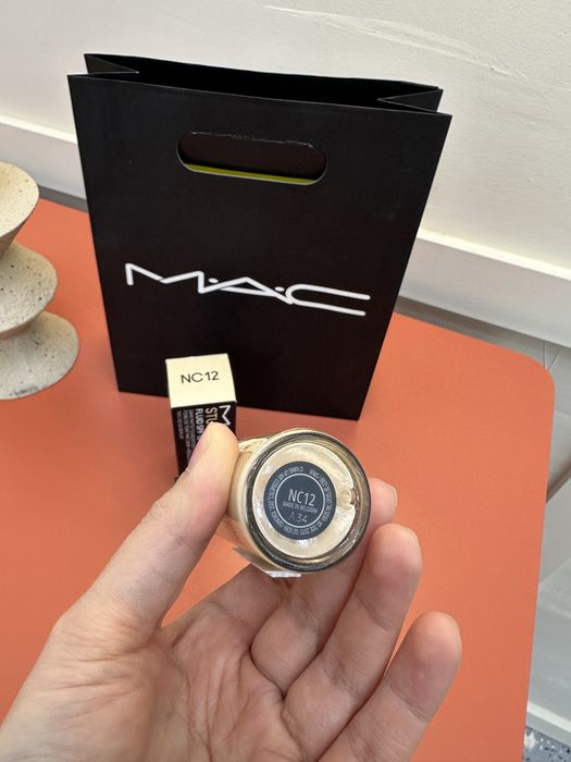 Тональный крем MAC Studio fix