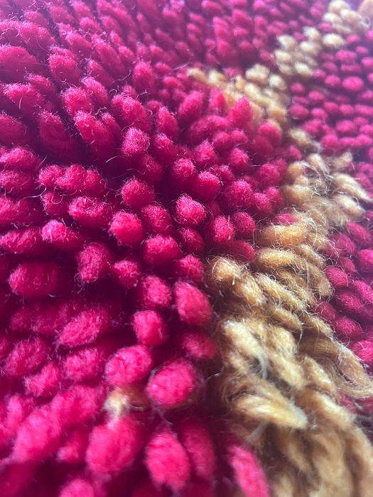 Ръчно тъкан китеник от естествена вълна