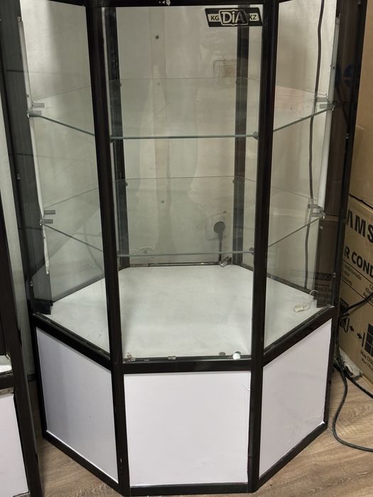 Витринаная Полка стеклянный