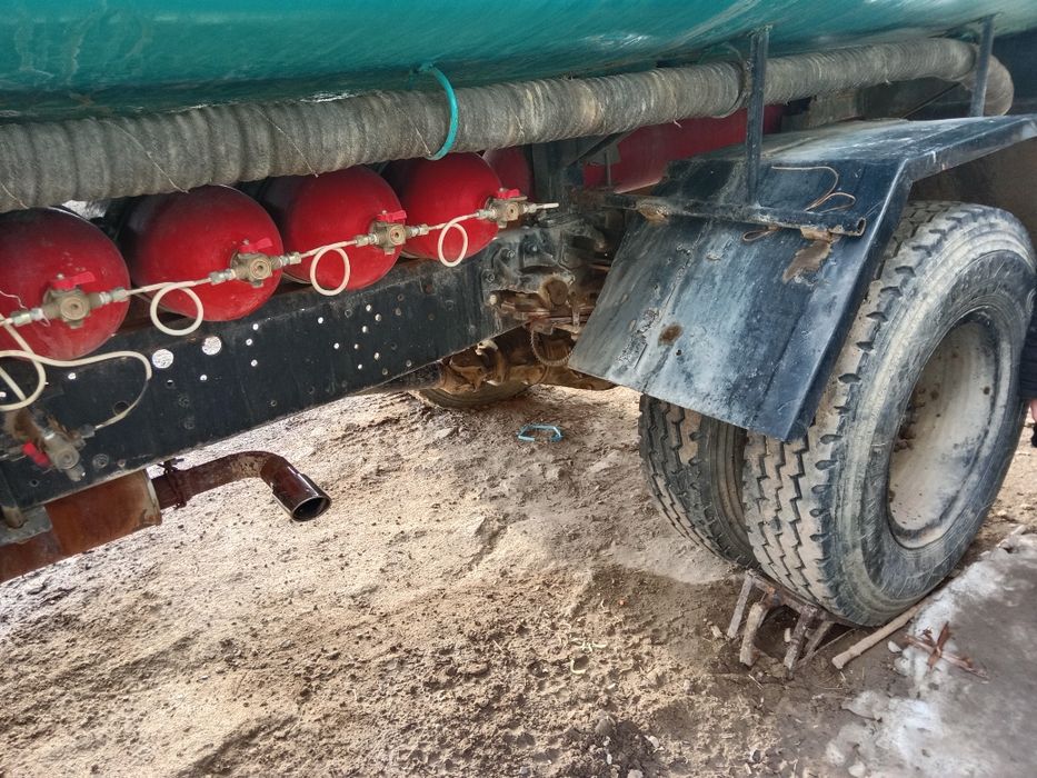 Зил водавоз 130 метан.