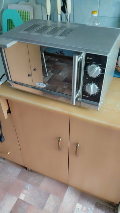 Микроволновка в хорошем состоянии