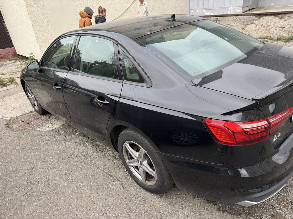 Audi A4 2021 benzină, 4.125 € — imagine 3