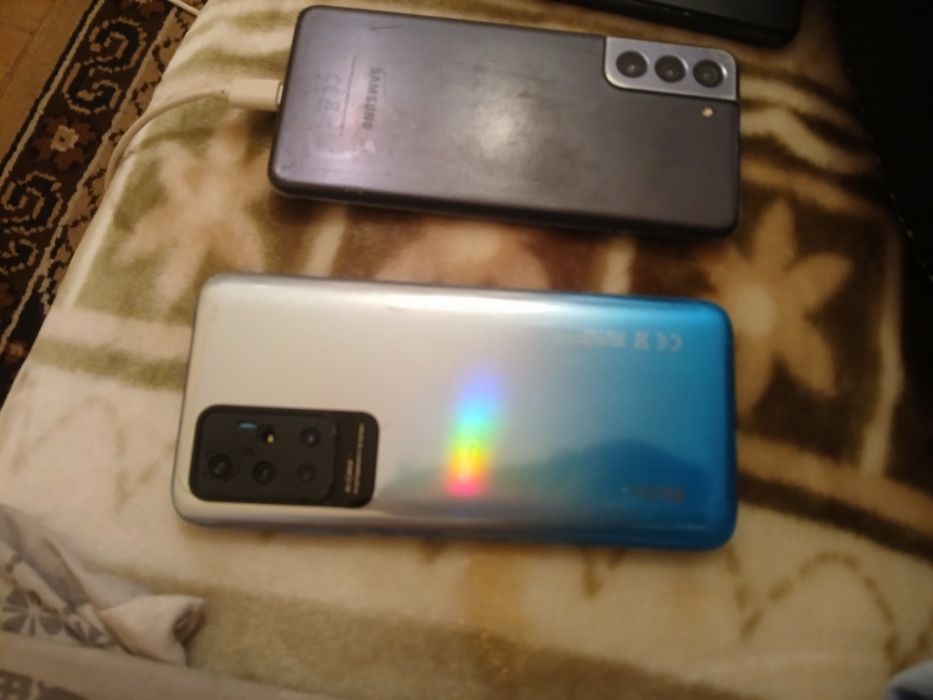 3 telefoane  de vânzare