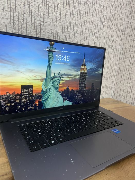 Ноутбук Сатамын: Huawei MateBook D15