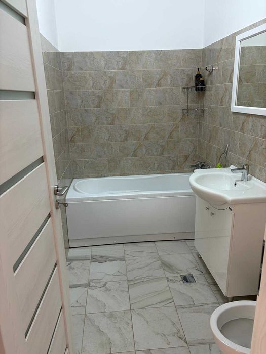 Apartent 2 camere de inchiriat zona aparatori