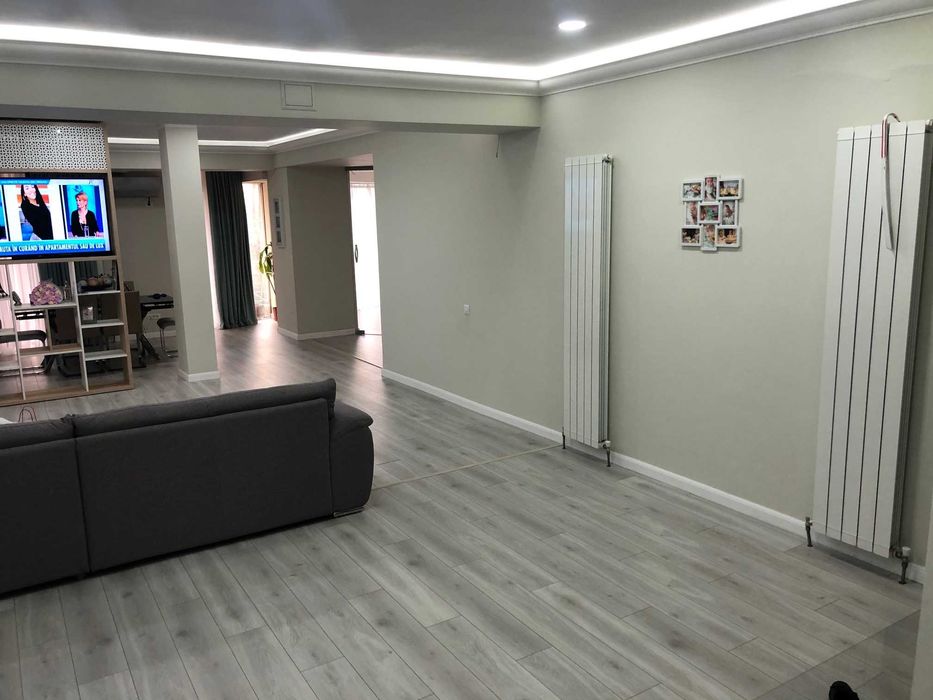 Apartament PentHouse 4 camere 170mp utili , Zona Gara / IC Bratianu 26 etajul 1 pretabil si birou Vis A Vis De Policl. CFR Aqualex