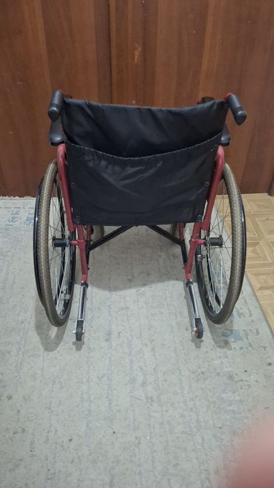 Инвалидная коляска