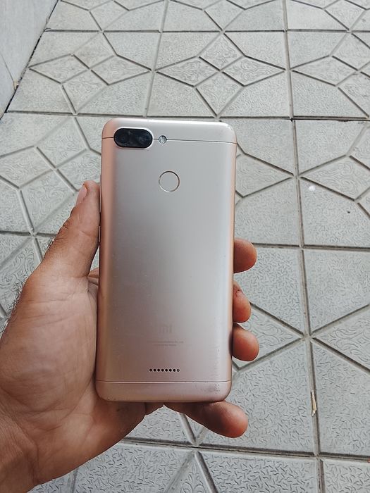Redmi 6 xolati yaxshi 64gb Редми 6 холати яхши 64гб
